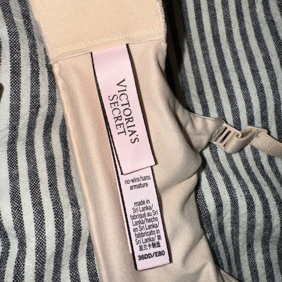 New(without tags) Victoria’s Secret wireless nursing bra- beige and black - Picture 3 of 6